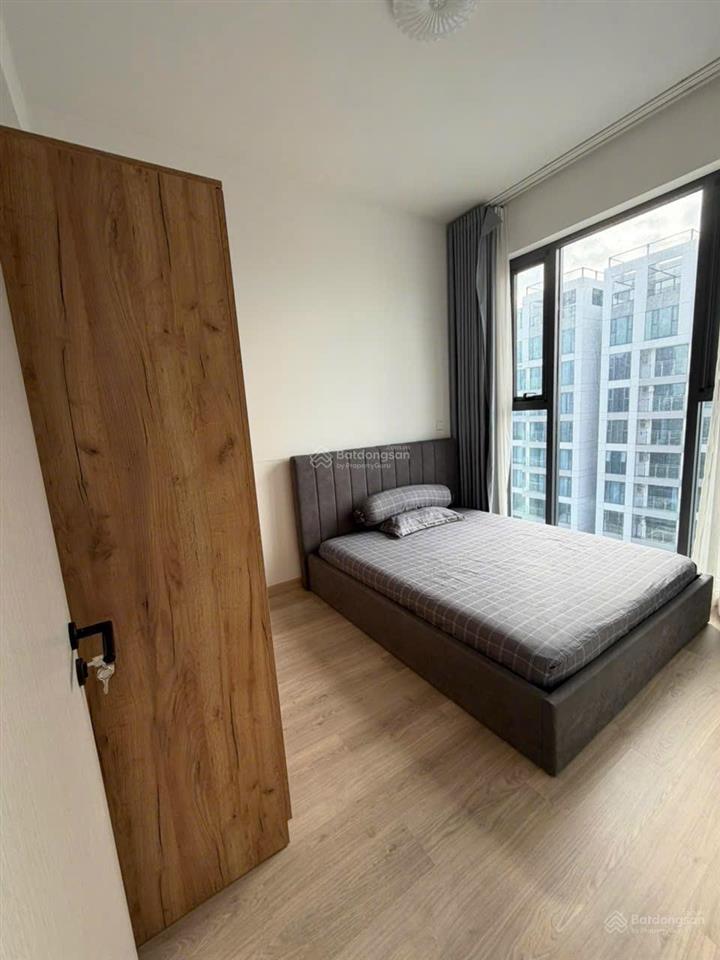 Cho thuê căn hộ cardinal court phú mỹ hưng, lầu 12, 76m, 2pn