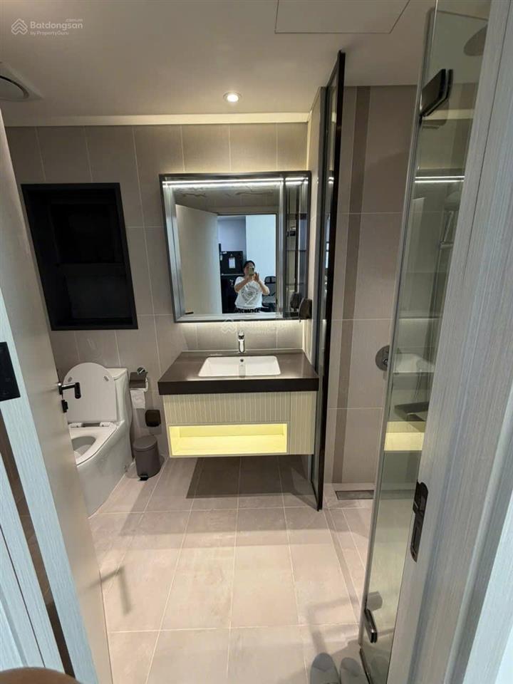 Cho thuê căn hộ cardinal court phú mỹ hưng, lầu 12, 76m, 2pn