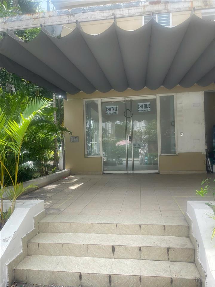 Cho thuê shop cảnh viên 1 phú mỹ hưng căn góc, sân rộng 50m