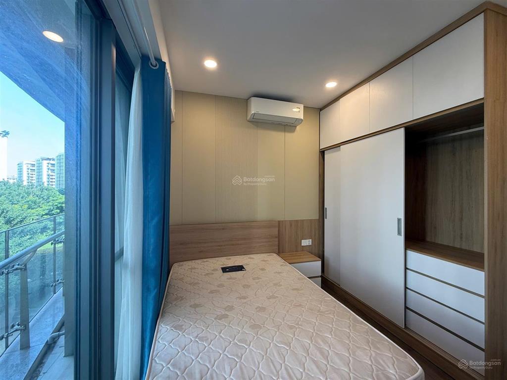 Cho thuê riverpark premier phú mỹ hưng, lầu 3, 130m, view hồ bơi & sân vườn