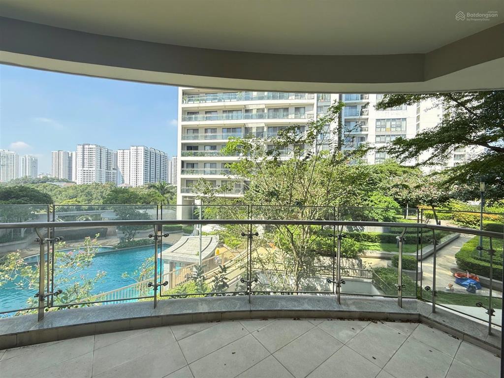 Cho thuê riverpark premier phú mỹ hưng, lầu 3, 130m, view hồ bơi & sân vườn