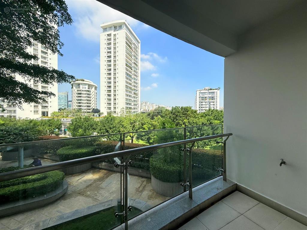 Cho thuê riverpark premier phú mỹ hưng, lầu 3, 130m, view hồ bơi & sân vườn