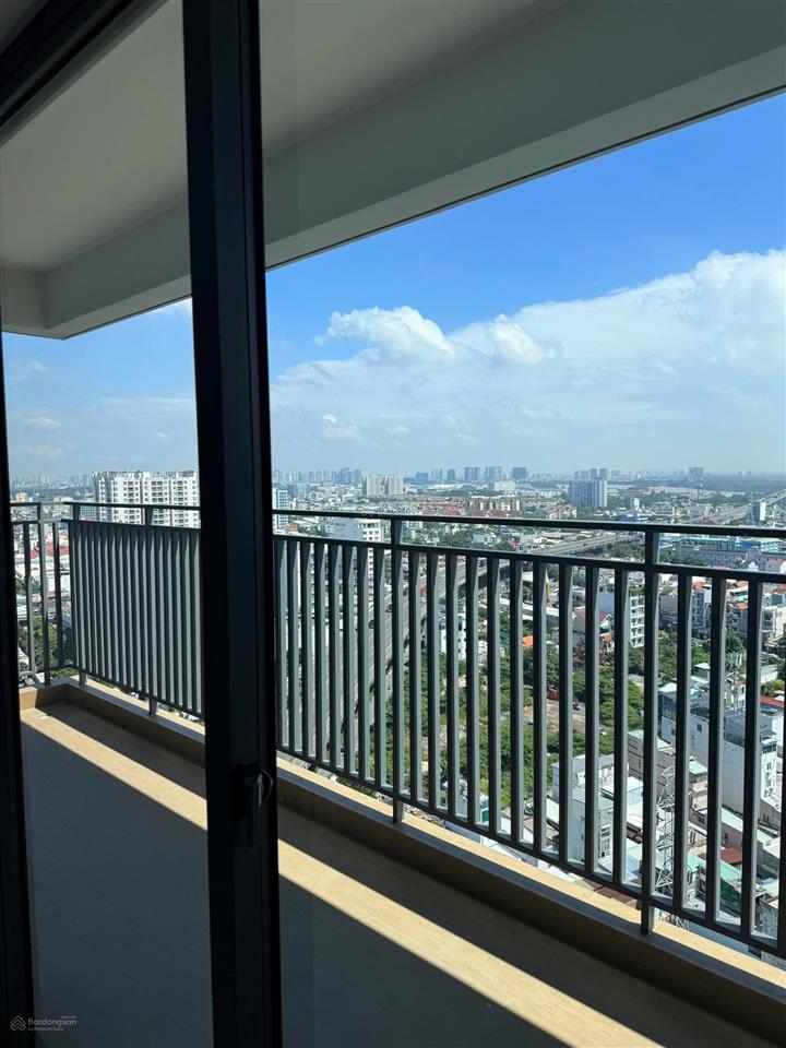 Bán căn hộ the infiniti lầu 19, 140m, nhà thô, giá 14 tỷ