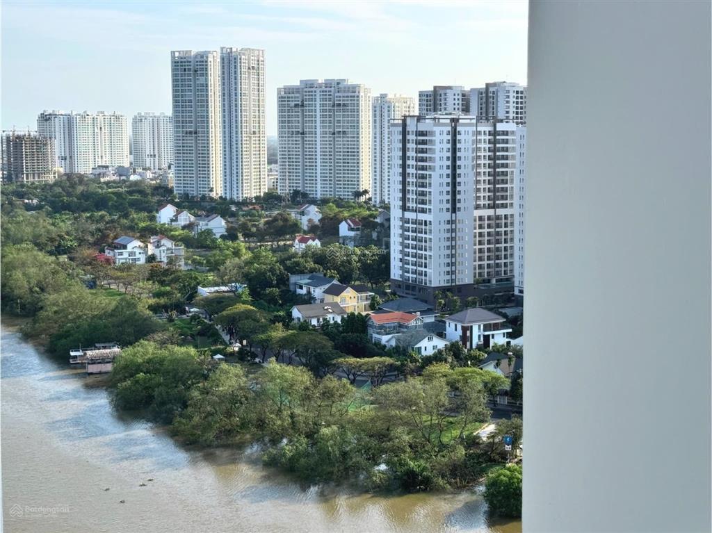 Giá tốt! bán căn hộ riverpark, view công viên, view pháo hoa, ban công dài,  0906 772 ***