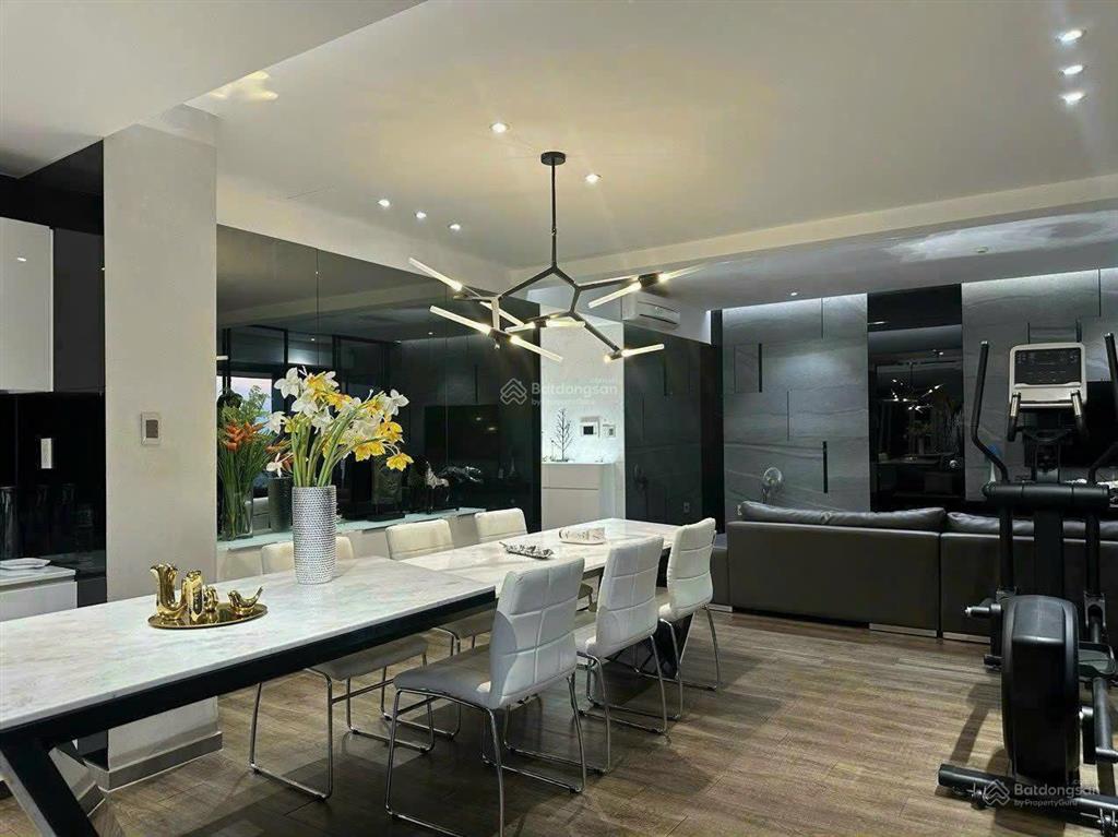 Chính chủ cần bán căn góc view trực diện sông tầng cao riverside residence, 150m2, 13,5 tỷ.