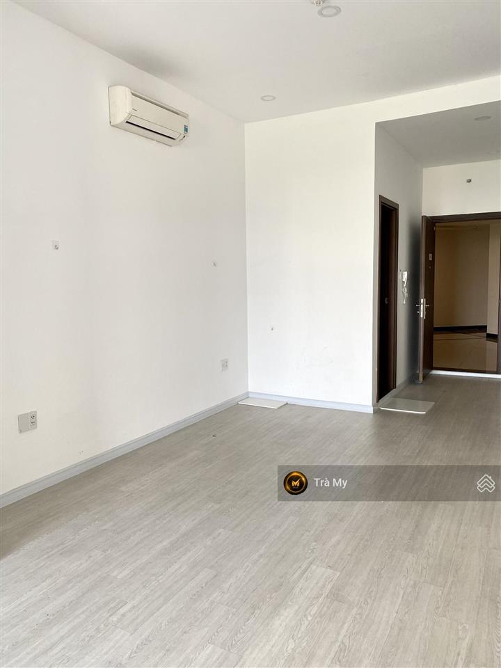 Cho thuê văn phòng the sun avenue 35m2 lắp sẵn rèm và máy lạnh. được đăng kí kinh doanh