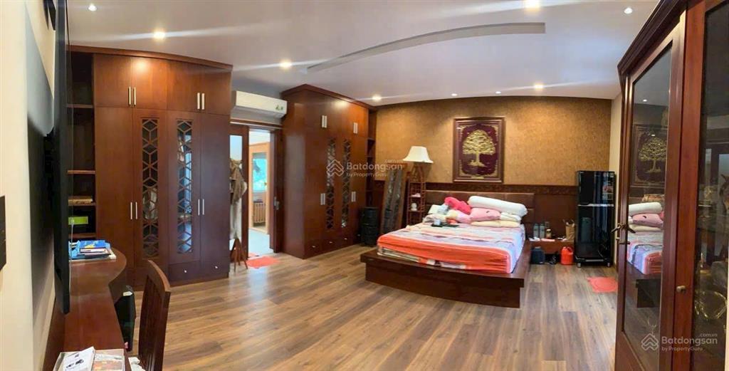 Cho thuê biệt thự đơn lập hưng thái, phú mỹ hưng, quận 7, giá 80tr/tháng