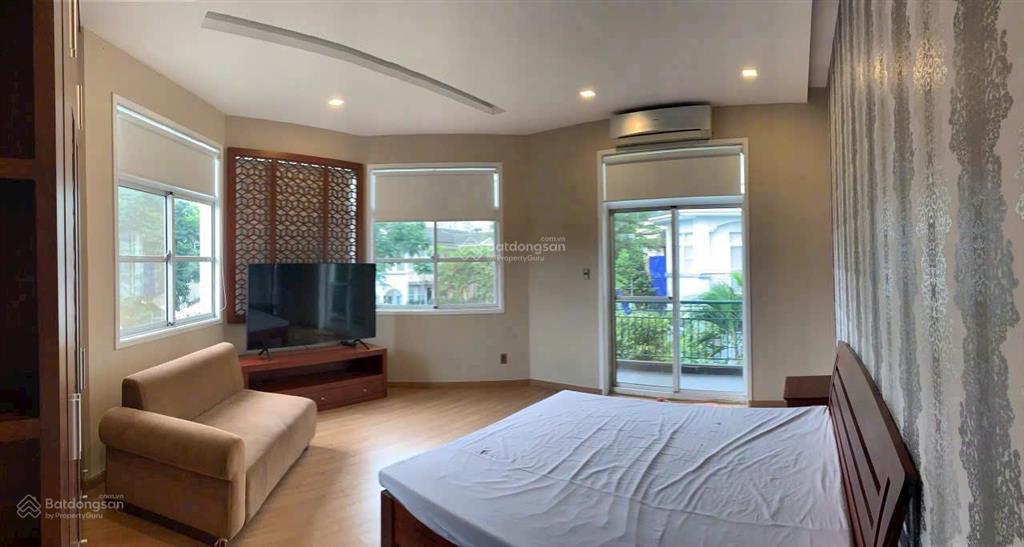Cho thuê biệt thự đơn lập hưng thái, phú mỹ hưng, quận 7, giá 80tr/tháng