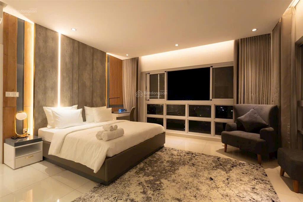 Cho thuê riverpark 2, dt 135m2 3pn view sông, giá 50 triệu/tháng