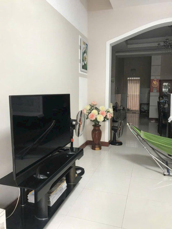 Nhà 8,1x23m NH CN 191m2 Đường 81 Phường Tân Quy Q7. giá tốt