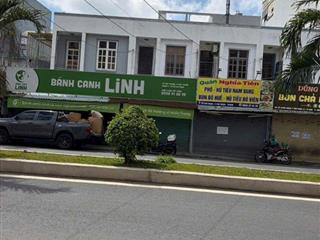 Bán nhà MT đường Phú Thuận , Q7. dt 18x10m 1 lầu . hiện tại xây 4 căn , vị trí vàng KDBB.