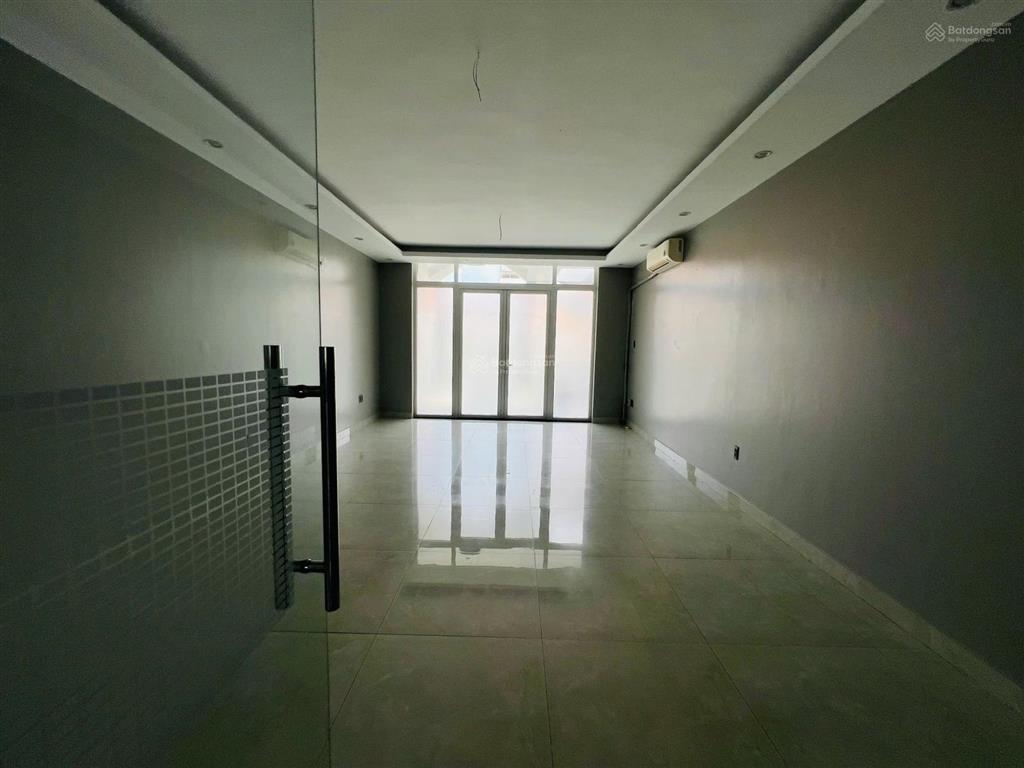 Cho thuê nhà nguyên căn 5x20m, nhà mới đẹp tại kdc him lam kênh tẻ q7