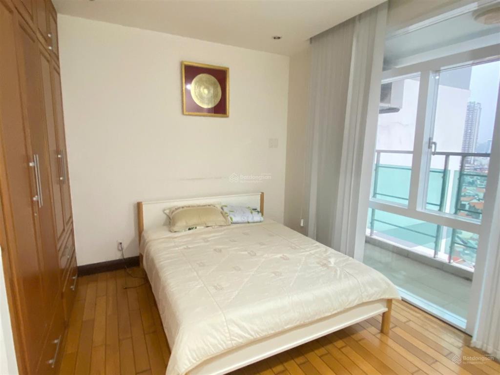Cần bán căn hộ 2pn đt 102m2 rộng view thoáng full nội thất tại him lam riverside quận 7