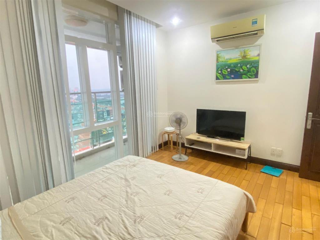 Cần bán căn hộ 2pn đt 102m2 rộng view thoáng full nội thất tại him lam riverside quận 7