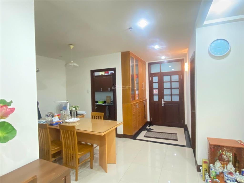 Cần bán căn hộ 2pn đt 102m2 rộng view thoáng full nội thất tại him lam riverside quận 7