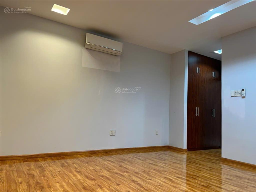 Cho thuê căn nhà 5x20m nhà đẹp, làm văn phòng công ty phù hợp tại him lam kênh tẻ quận 7