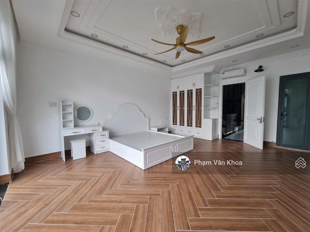 Bán nhà riêng 5 tầng 5 x 19 (có thang máy 450kg) mới 100% full nội thất ngay trường c3 phước kiển