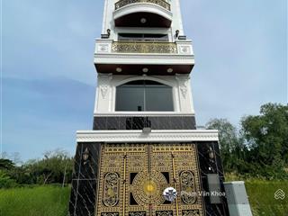 Bán nhà riêng 5 tầng 5 x 19( có thang máy 450kg) mới 100% full nội thất ngay trường c3 phước kiển