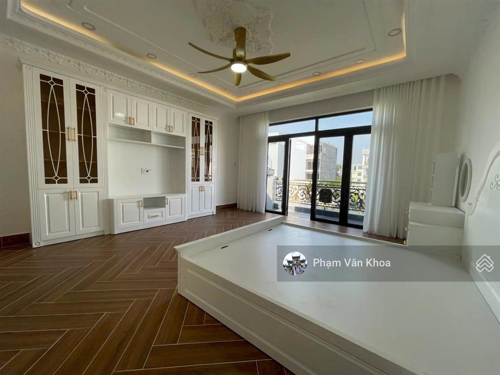 Bán nhà riêng 5 tầng 5 x 19 (có thang máy 450kg) mới 100% full nội thất ngay trường c3 phước kiển