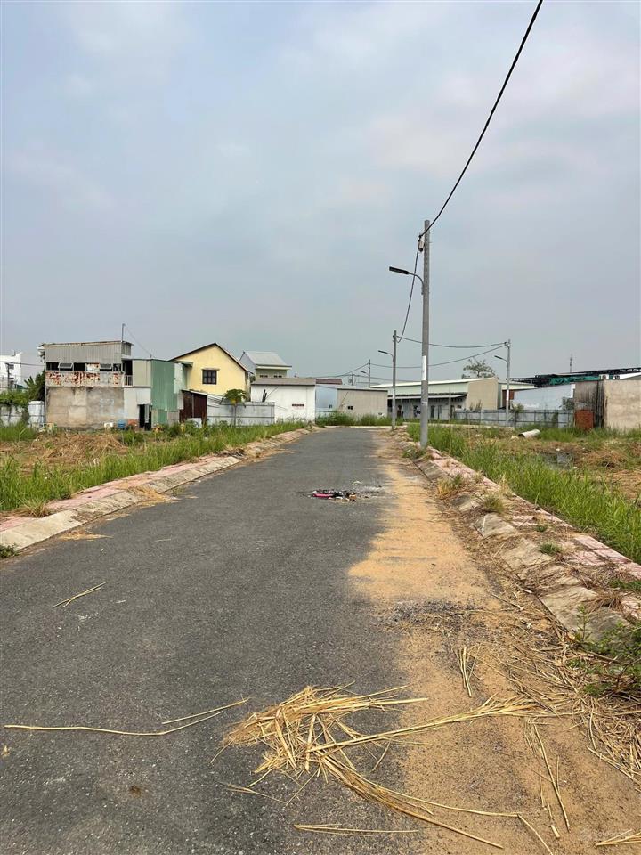 Bán gấp lô đất 5 x 23m sổ riêng đường 7m xd tự do, sổ riêng tại lê văn lương nhơn đức nhà bè