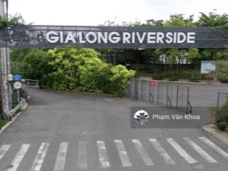 Bán nhà tại kdc ven sông gia long phước kiển 1trệt 1 lửng 2 lầu sân thượng 7,2 x 12 sổ hồng riêng