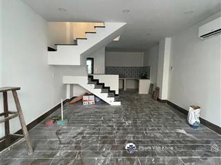 Bán nhà sổ riêng 1 lầu 2pn 4.2 x 11 tại lê văn lương ngay ubnd xã phước kiển