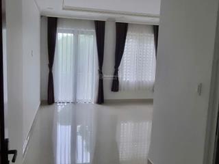 Bán biệt thự 5pn, 3wc, ở kdc làng việt kiều phong phú 13e, 7,6 tỷ, 100m2, giá ưu đãi đẹp