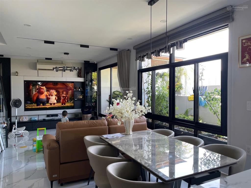 Penthouse sky garden 3  phú mỹ hưng  quận 7  tp.hcm nhà đẹp giá thương lượng tốt.