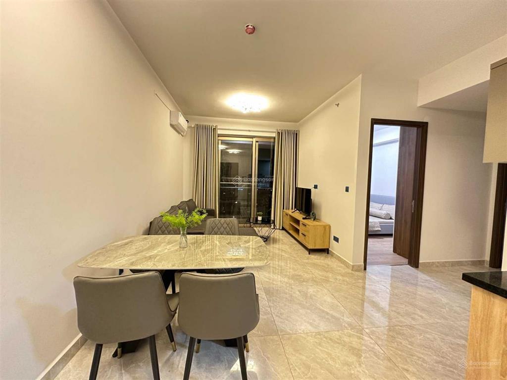 Cần bán căn hộ midtown phú mỹ hưng 2 phòng ngủ, 2wc 90m2 giá 9,5 tỷ.  0906 752 *** e nguyên
