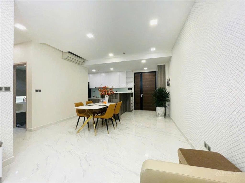 Cần bán căn hộ midtown phú mỹ hưng 2 phòng ngủ, 2wc 90m2 giá 9 tỷ 150.  0906 752 *** e nguyên