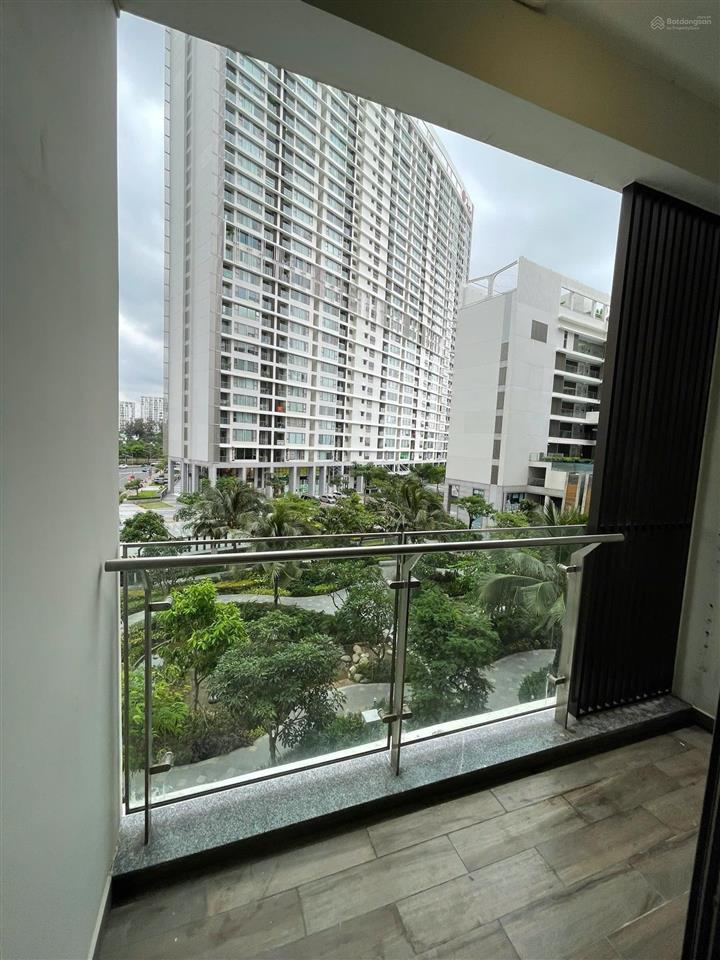 Cần bán gấp căn góc 03 phòng midtown the peak m8, pmh giá tốt, 111m2  0906 752 *** ms nguyên