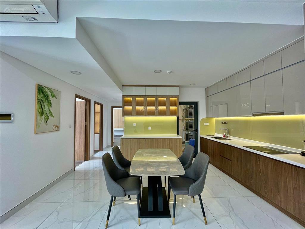 Cho thuê căn hộ diamond alnata full nội thất 3 phòng ngủ giá 21 triệu/tháng