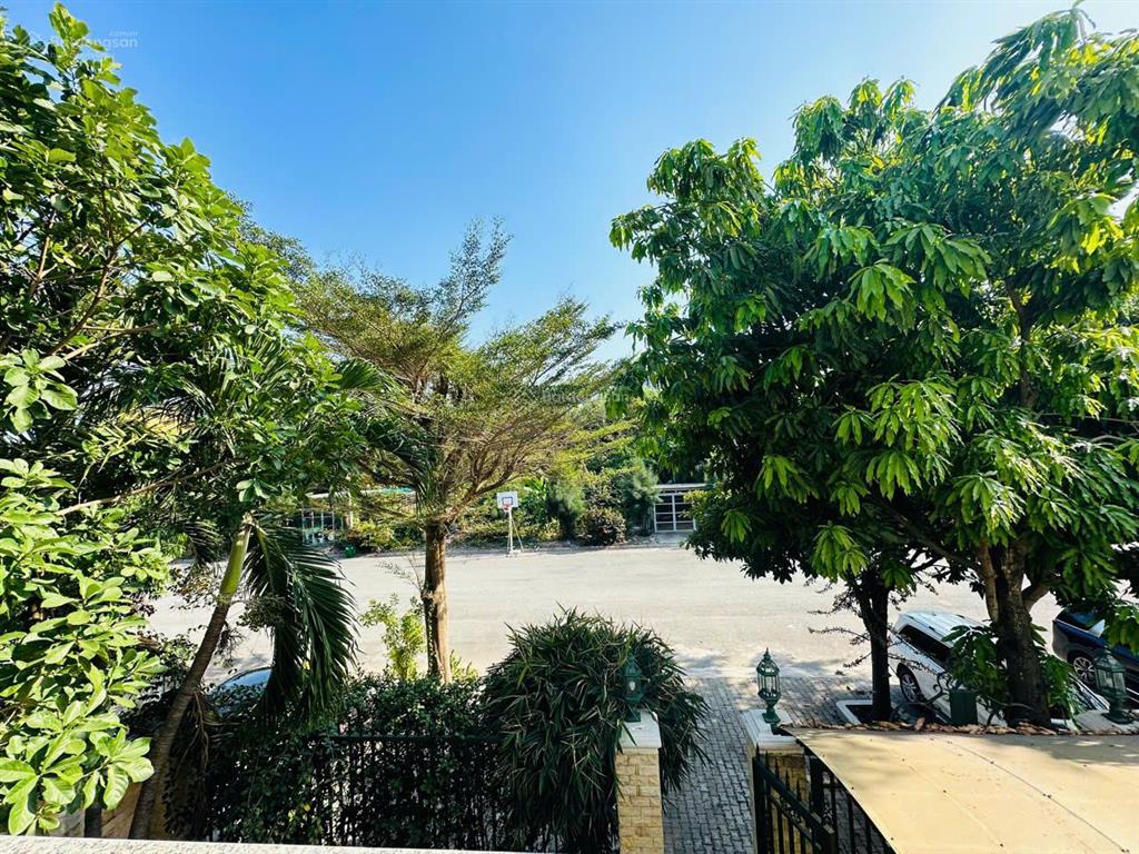 Chính chủ cần bán khu biệt thự liền kề phú mỹ hưng, đường số 15 kdc phú mỹ, tổng dt 536m2 giá 52 tỷ