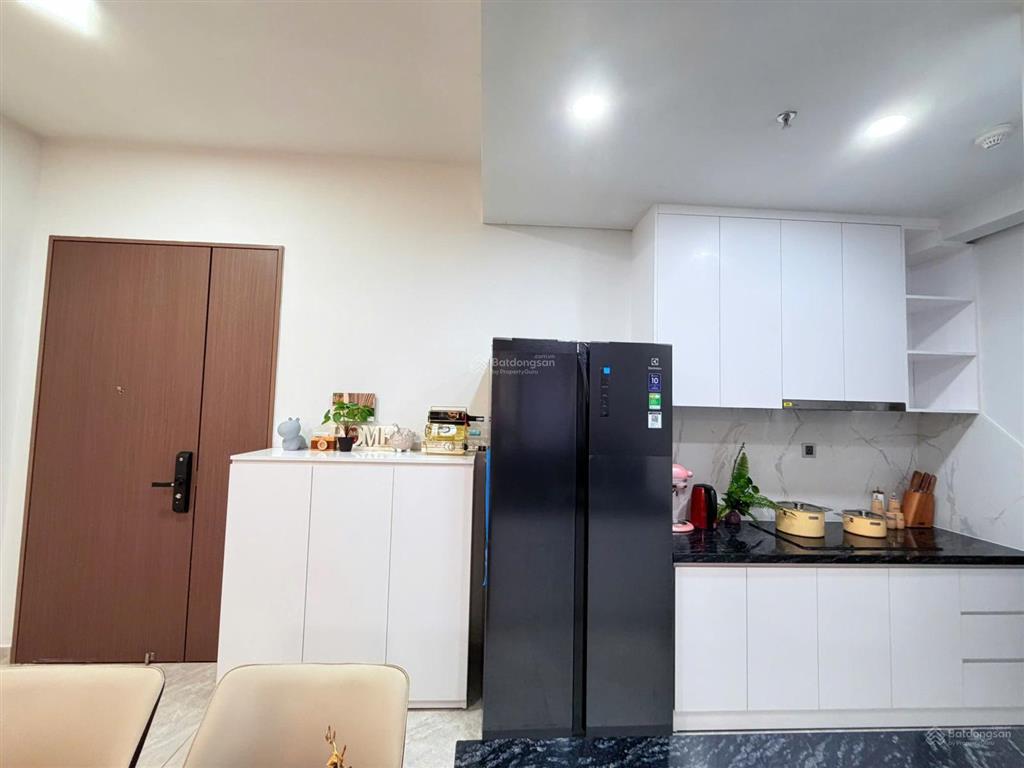 Cần bán căn hộ midtown the peak m8  80m2  2pn  full nt, giá chỉ 9,5 tỷ.  0768 739 ***  ms kim