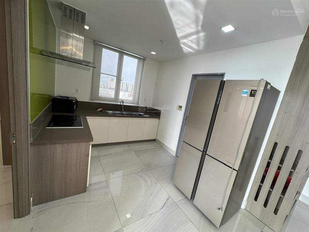 Cần bán căn hộ green valley, 10,5 tỷ, 115m2, 3pn, 2wc.  ms kim 0768 739 ***