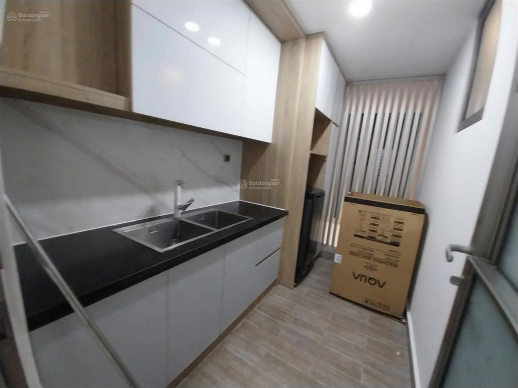 Bán siêu phẩm căn 2pn midtown m7  80m2. có ô xe, giá bán 9,2 tỷ.  ms kim  0768 739 ***