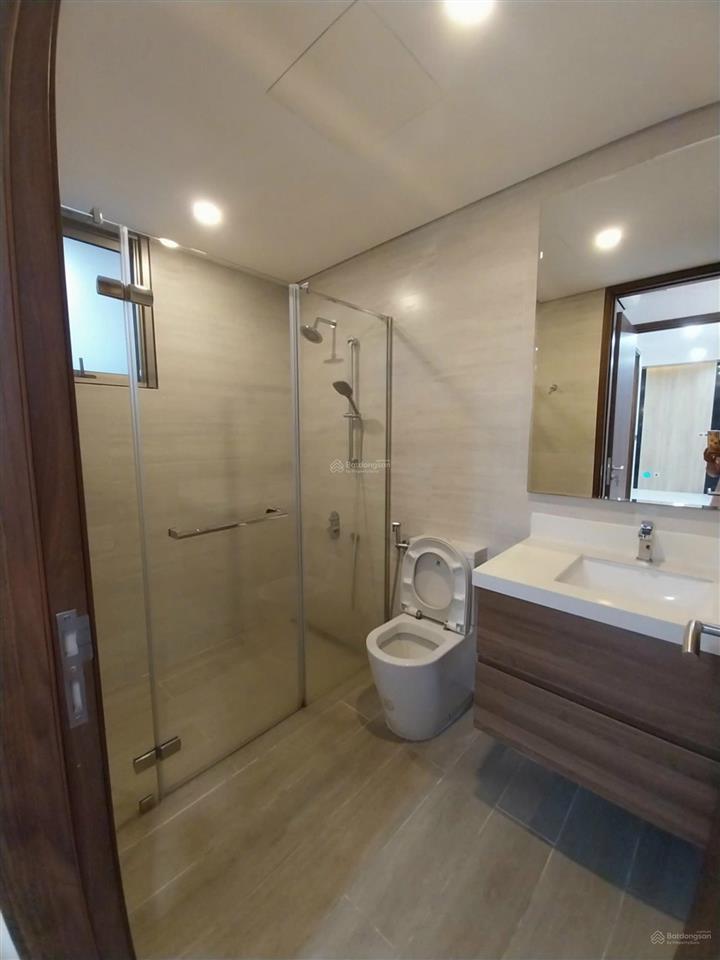 Bán siêu phẩm căn 2pn midtown m7  80m2. có ô xe, giá bán 9,2 tỷ.  ms kim  0768 739 ***