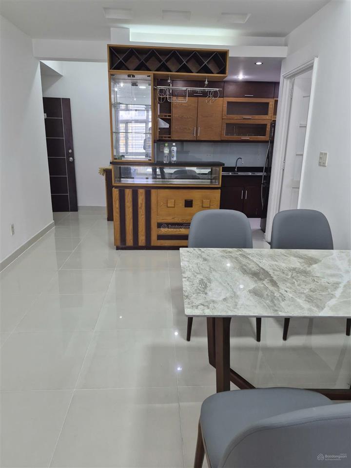 Cần bán gấp căn hộ sky garden 2, 89m²  3pn 2wc, full nt, giá chỉ 5,3 tỷ.  0768 739 ***  ms kim