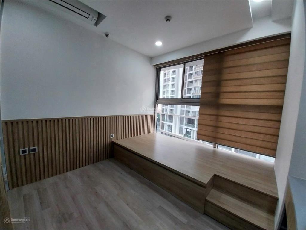 Bán nhanh midtown m7  the signature, giá sốc 8,5 tỷ. full nt  2pn.  ms kim  0768 739 ***