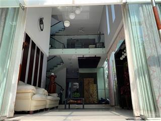 Cho thuê biệt thự có sân vườn diện tích rộng 200m2, 4pn 4wc.  0909 664 ***