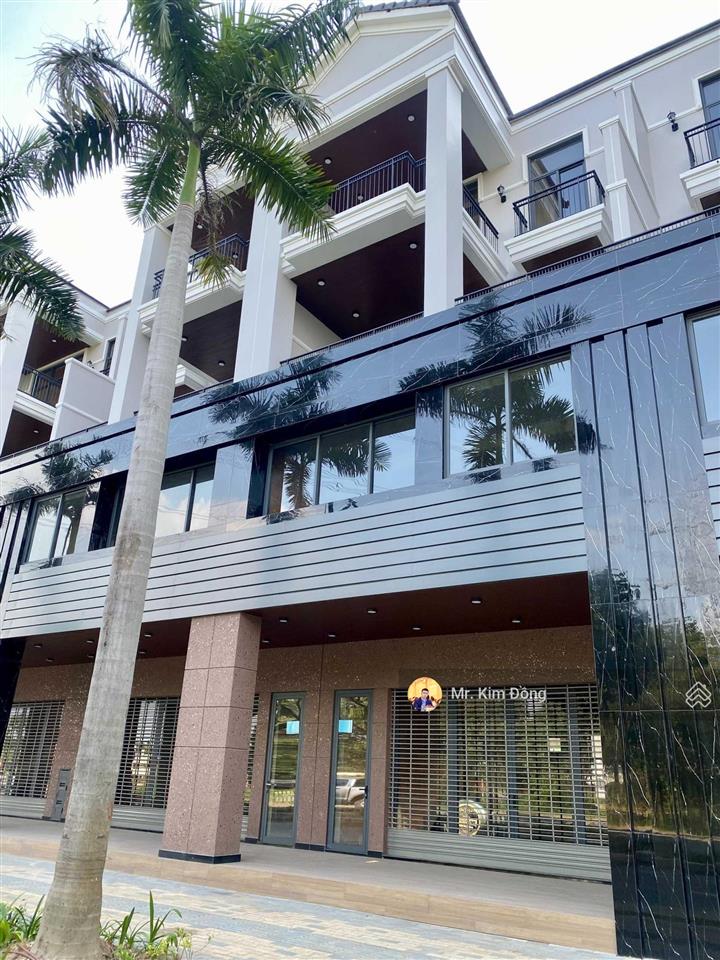 Tôi cần cho thuê shophouse (đã hoàn thiện  có thang máy) tiện vào ở ngay kinh doanh  xem nhà 24/7