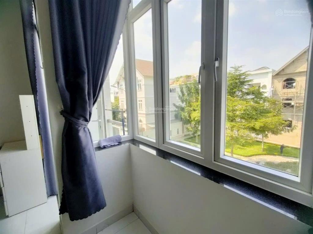 Bán căn hộ the pegasuite 2 diện tích 84m2 (2pn, 2wc) giá 5,1 tỷ  0938 355 *** xem nhà