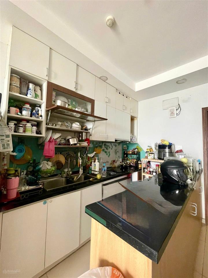 Chính chủ bán căn 68m2 đã có sổ hồng giá  4.390 tỷ  xem nhà