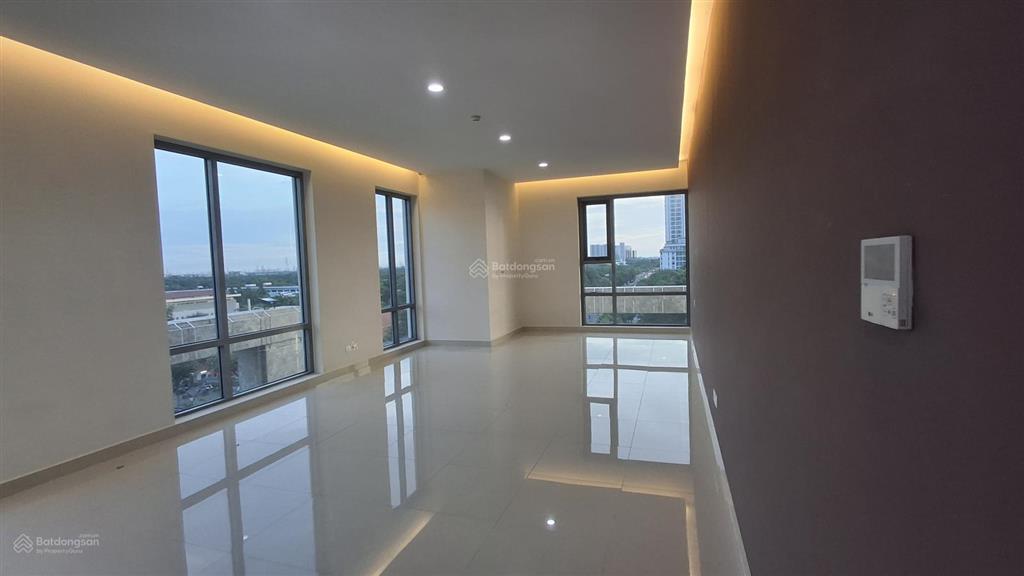 Bán căn hộ văn phòng  golden king phú mỹ hưng q7