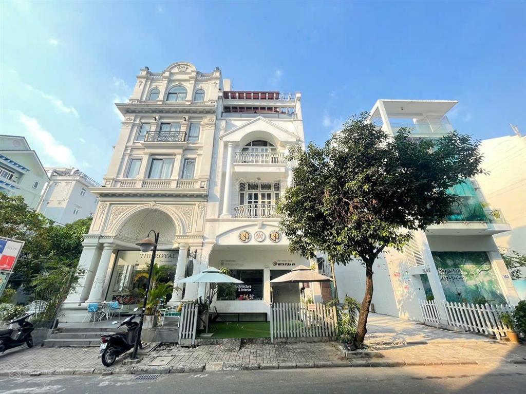 Nhà bán lk đường bùi bằng đoàn, pmh, tân phong q7. 6x18.5m. hầm 5 lầu tm. 12 phòng. giá 31.9 tỷ