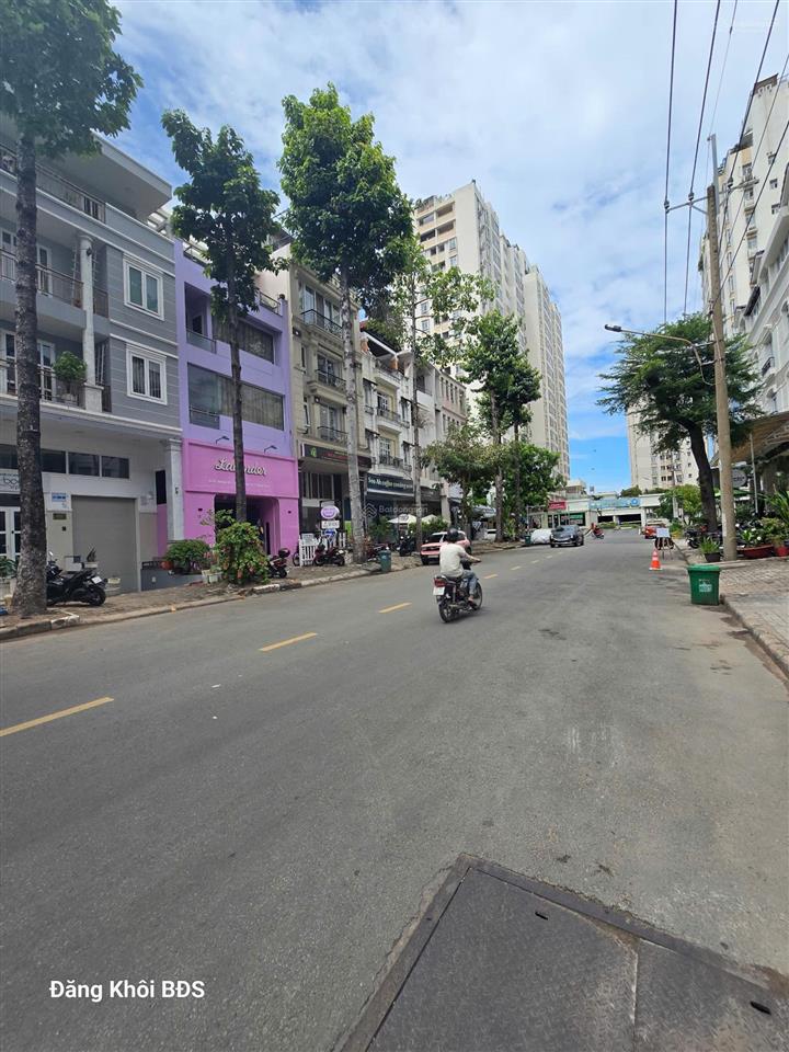 Nhà bán lk đường bùi bằng đoàn, pmh, tân phong q7. 6x18.5m. hầm 5 lầu tm. 12 phòng. giá 31.9 tỷ