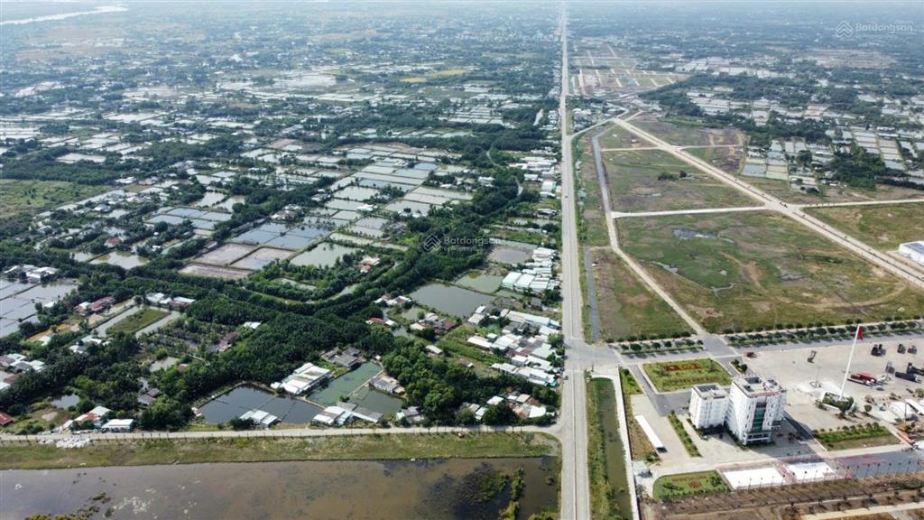 Bán đất kcn cảng long an. đường 830, huyện cần giuộc, 5 triệu/m2, 51.117 m2, long an. (tây ninh)