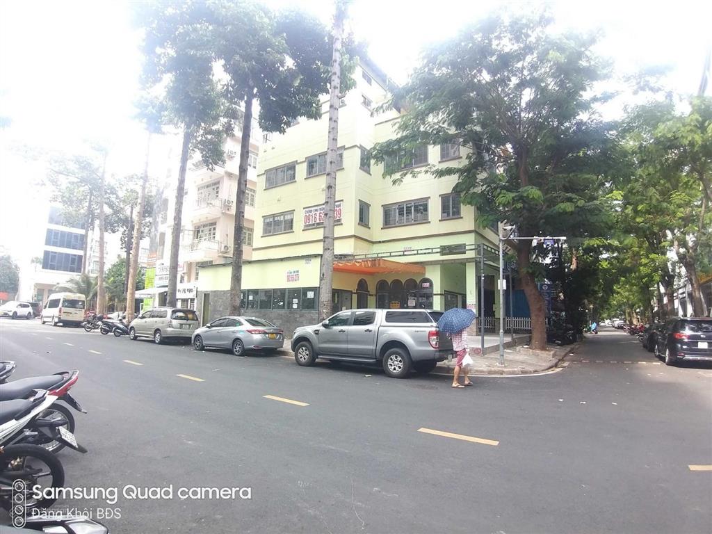 Cho thuê nhà góc 2 mặt tiền phạm văn nghị pmh q7. 500m2. 11.5 x 18.5m 3 lầu. 150tr.  0961 830 ***