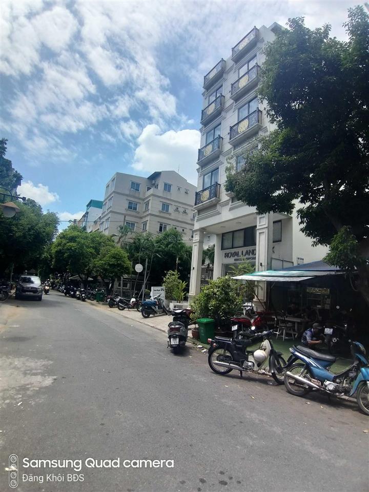 Bán nhà lk bùi bằng đoan ngay phú mỹ hưng q7. dt 6x18.5m, 4 lầu. giá rẻ nhất 26tỷ.  0961 830 ***