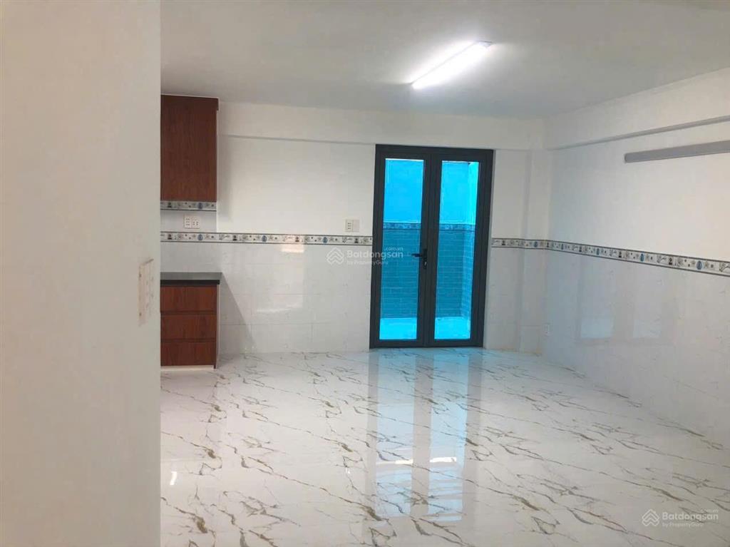 Bán nhà mặt phố tại bùi bằng đoàn, tân phong, quận 7, dt 6 x 18,5. 5 lầu thang máy. giá 28,9 tỷ,